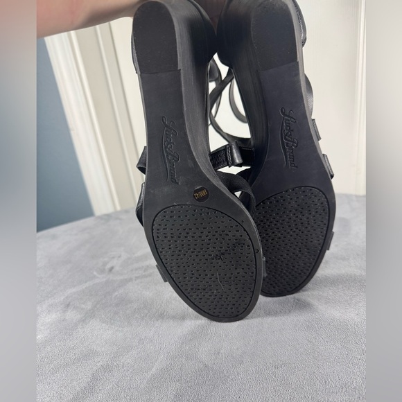 COPY - Lucky Brand Black Leather Low Wedge Strappy Sandals Womens Size 10 - Picture 7 of 8